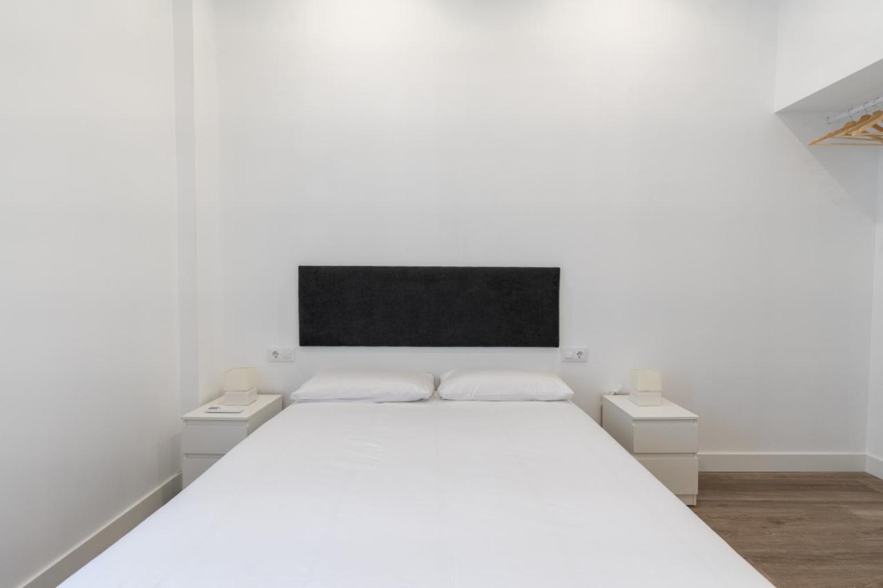Holi-Rent At Erillas Camas Exterior photo